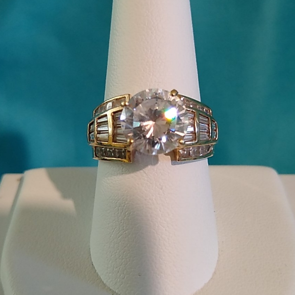 14K Yellow Gold "Diamond" Ring
